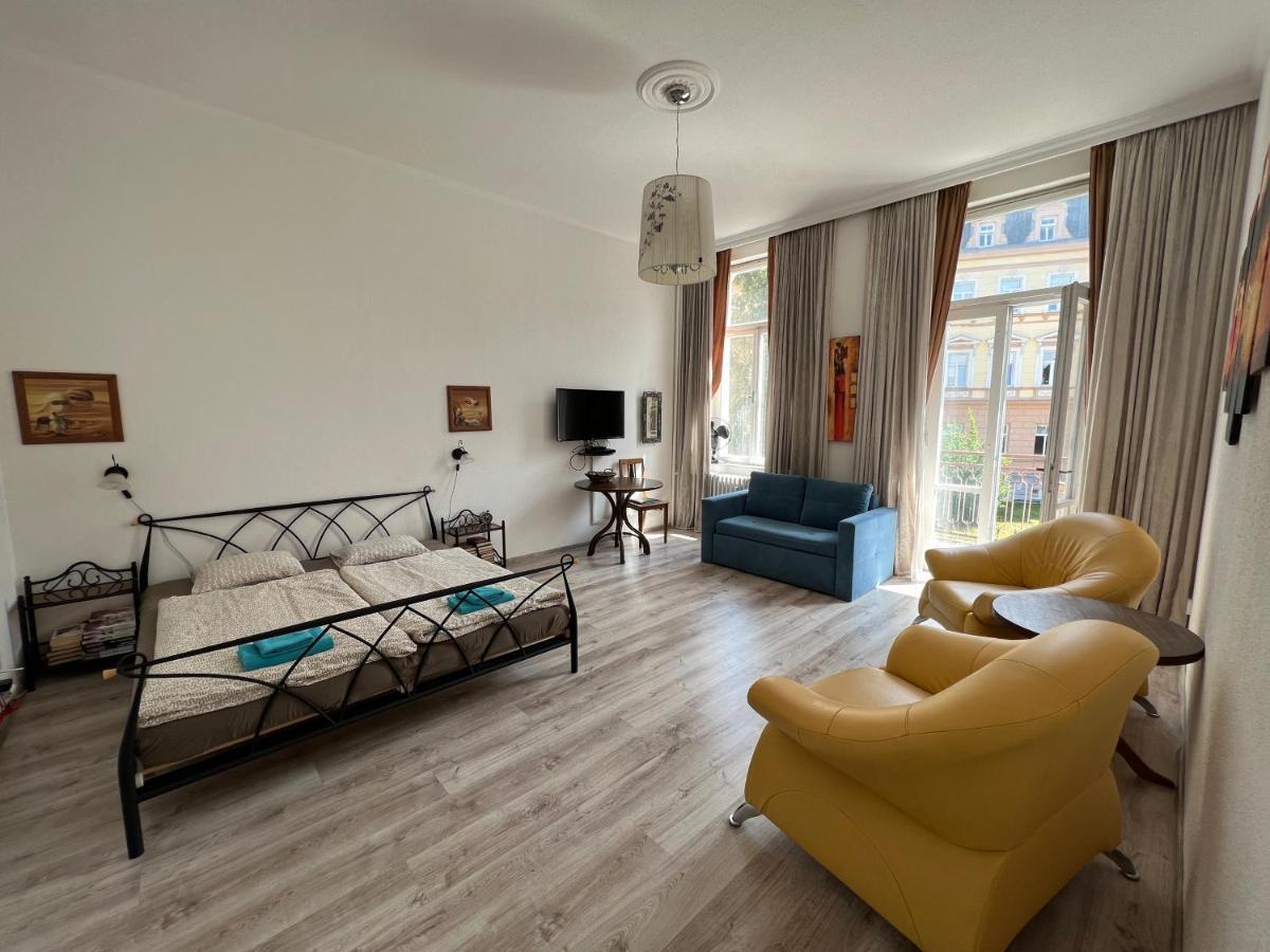 Apartment Alice Center Карловы Вары Экстерьер фото