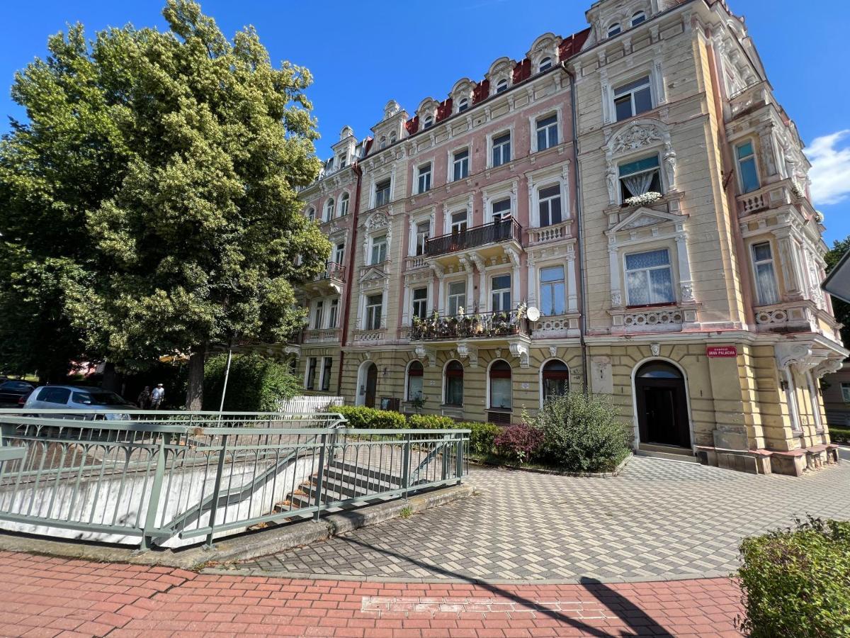 Apartment Alice Center Карловы Вары Экстерьер фото