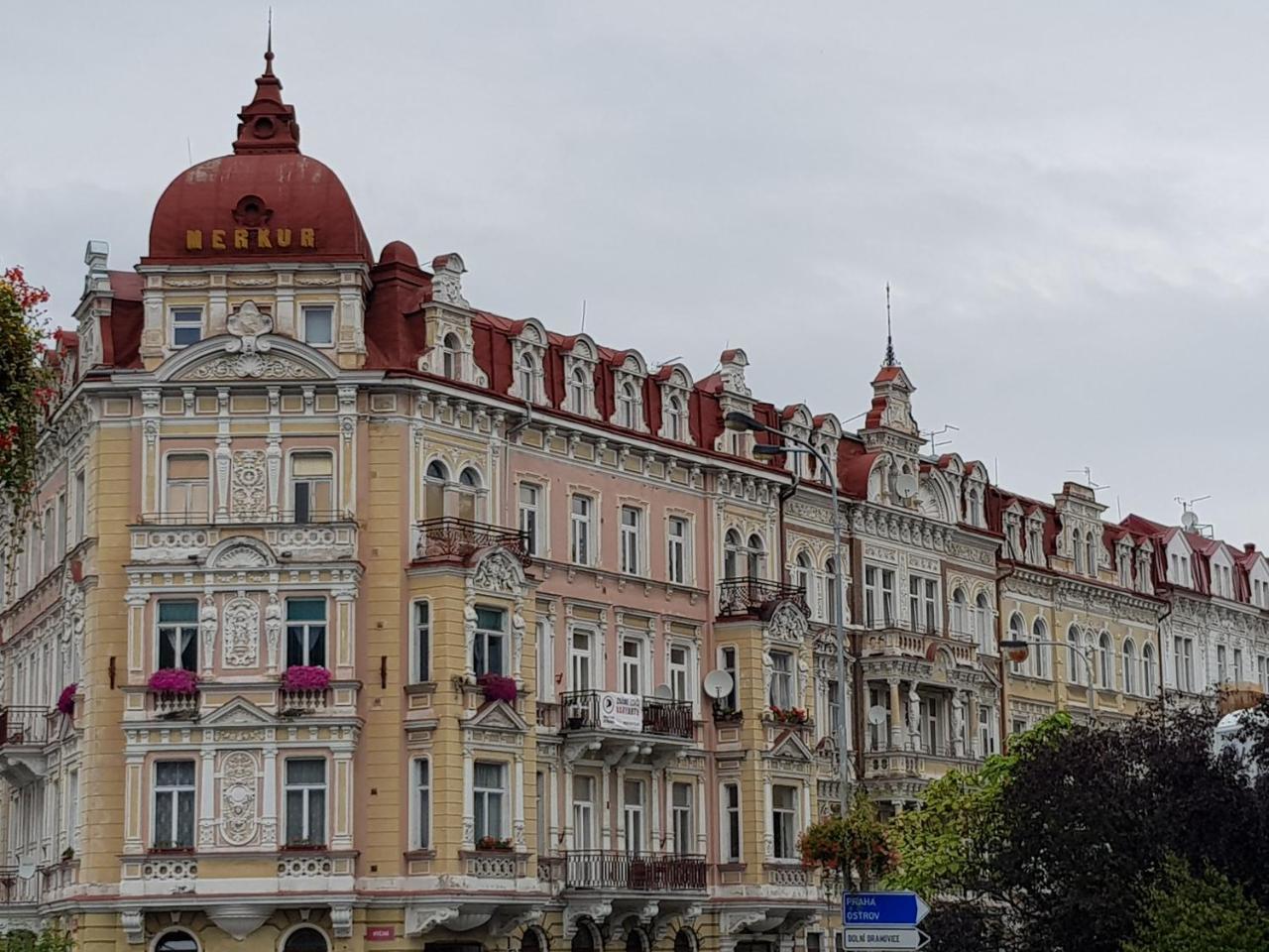 Apartment Alice Center Карловы Вары Экстерьер фото